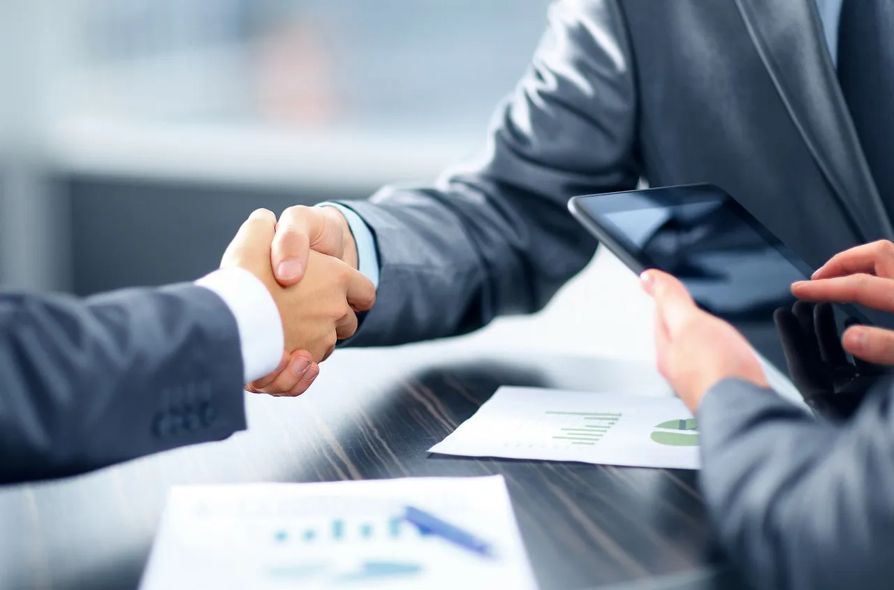 Investir à Dubaï : opportunités, cadre réglementaire et normes comptables récentes