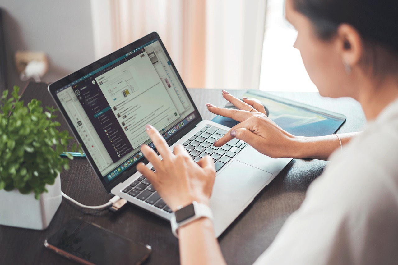 Simplifiez votre recherche de formations professionnelles avec une plateforme spécialisée
