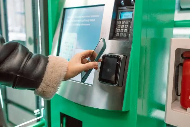 carte SIM multi-opérateur pour connectivité distributeurs automatiques